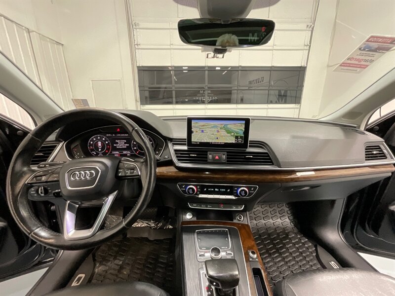 Vehicle image 47 of 61