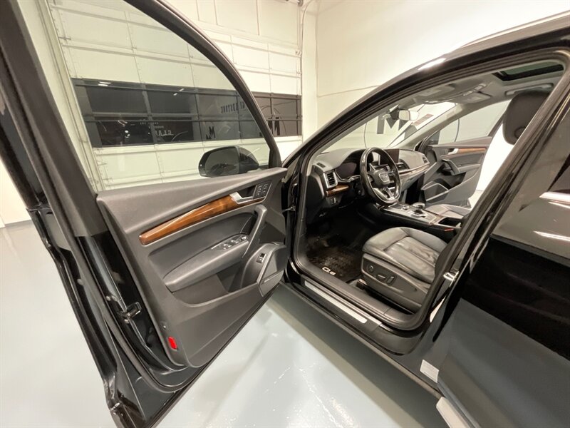 Vehicle image 40 of 61