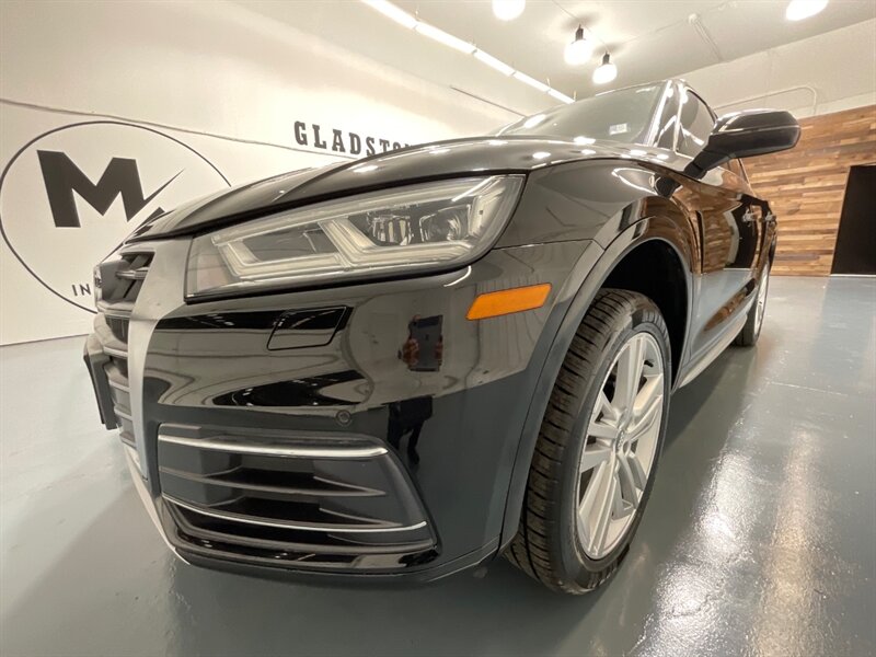 Vehicle image 6 of 61