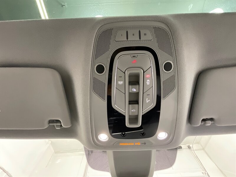 Vehicle image 29 of 61