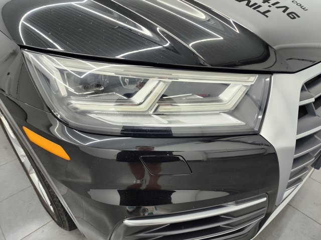 Vehicle image 47 of 49