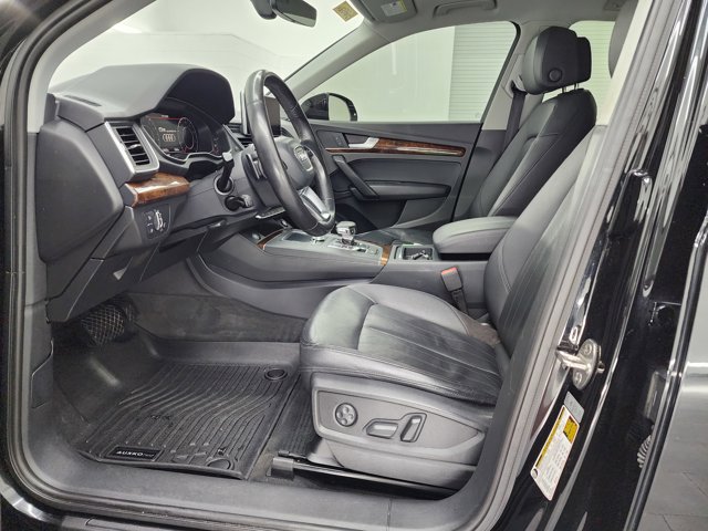 Vehicle image 15 of 49