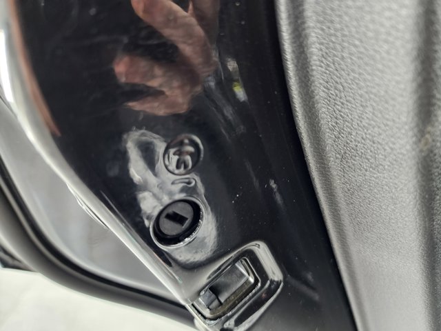 Vehicle image 29 of 49