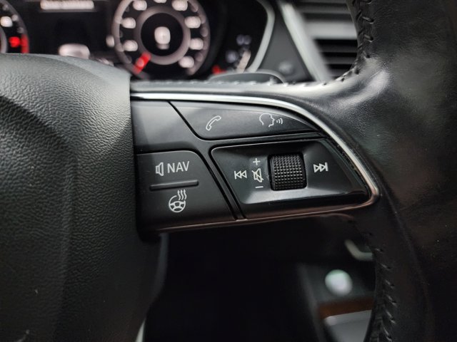 Vehicle image 39 of 49