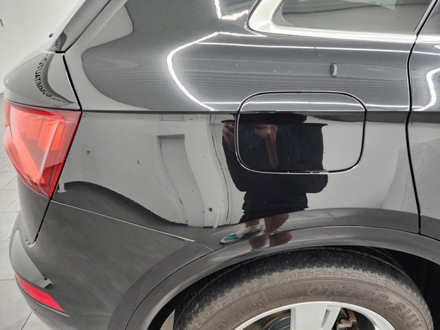 Vehicle image 30 of 49