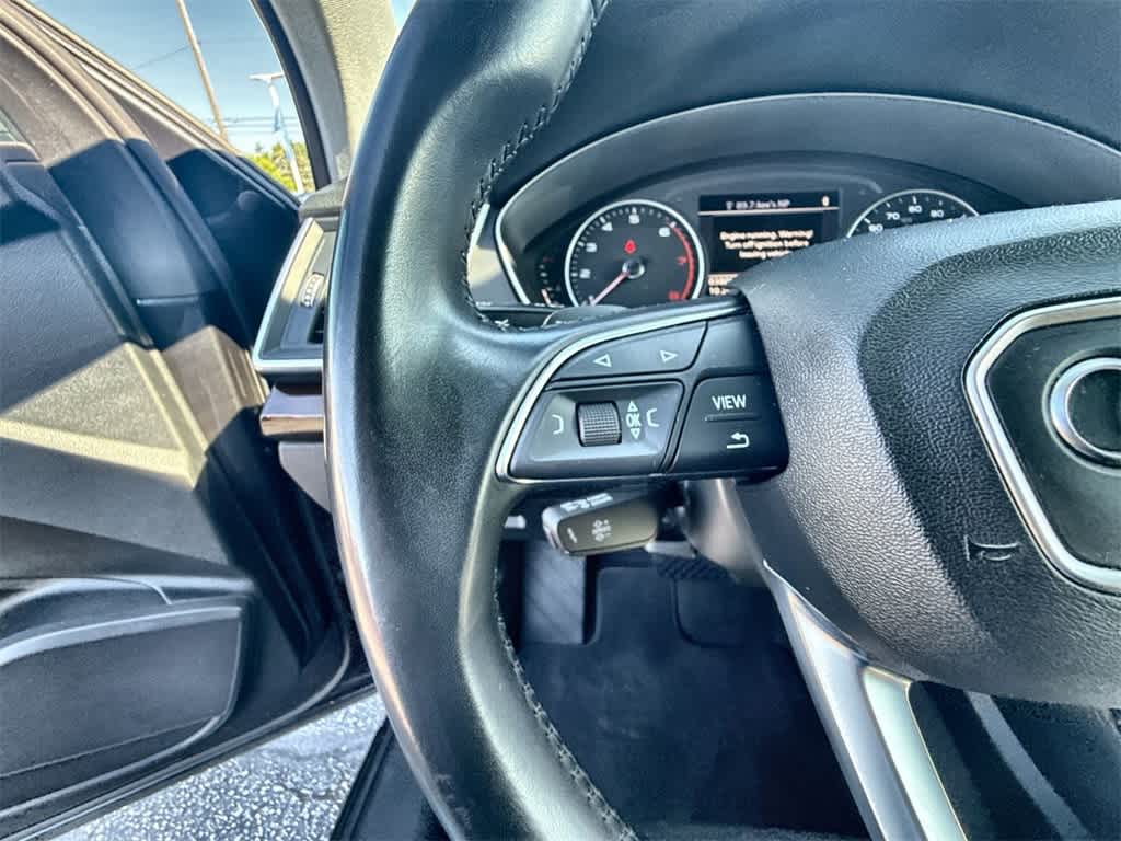 Vehicle image 20 of 34