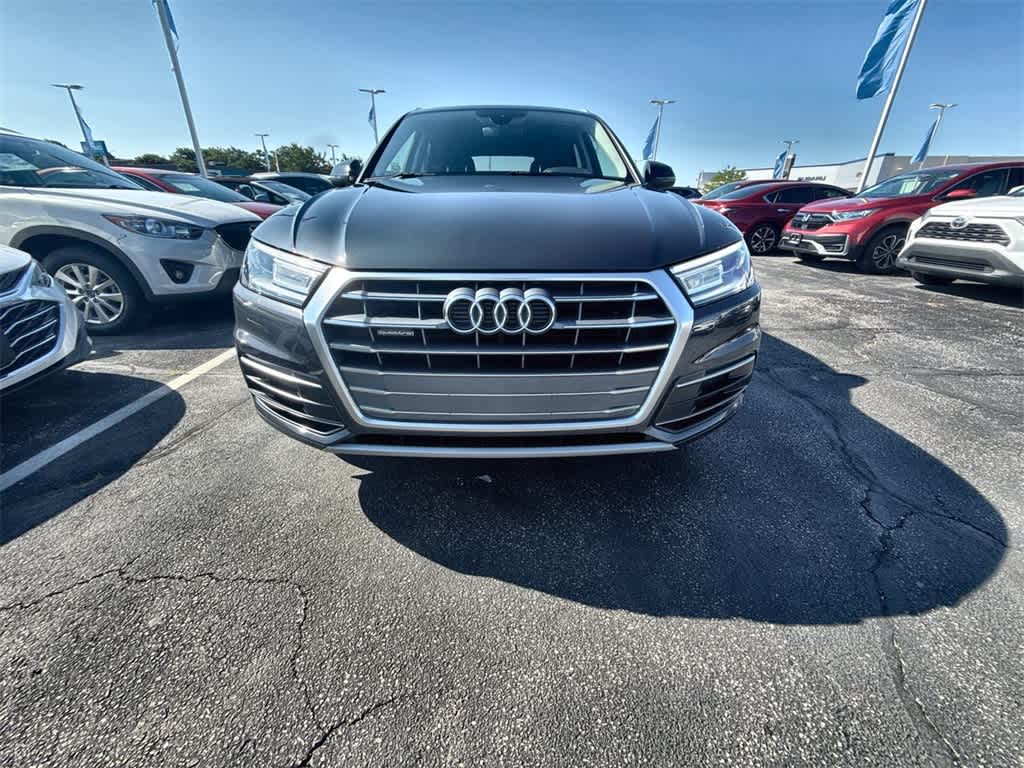 Vehicle image 18 of 34