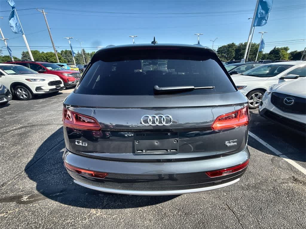 Vehicle image 32 of 34
