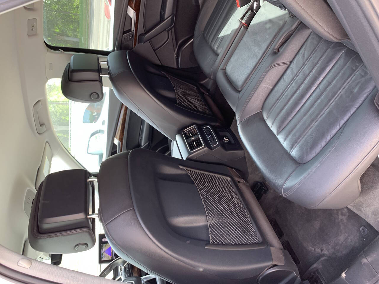 Vehicle image 9 of 16