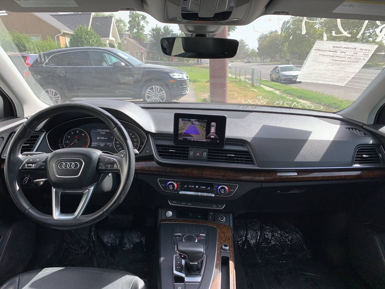 Vehicle image 12 of 16
