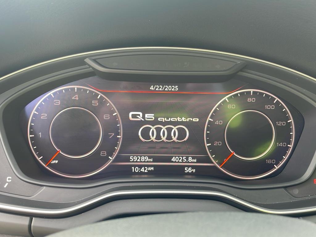 Vehicle image 21 of 23