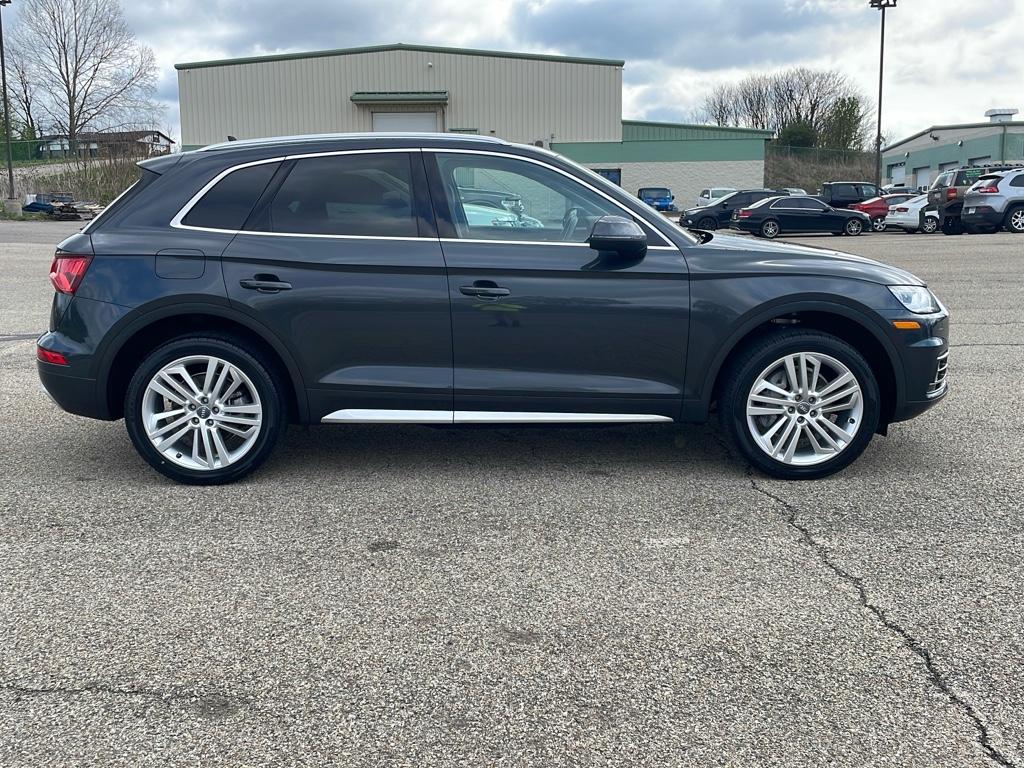 Vehicle image 4 of 23