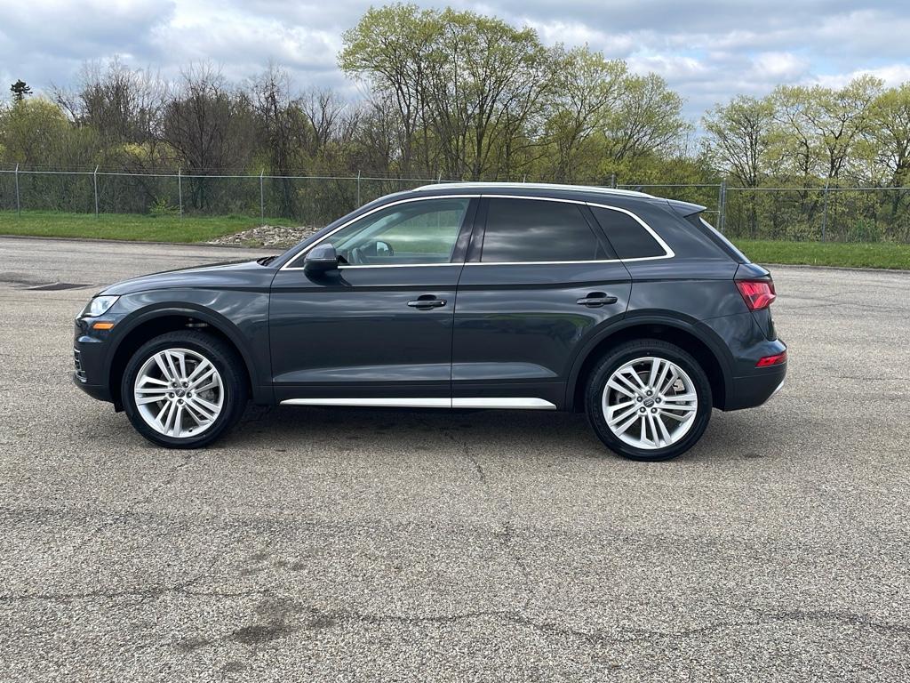 Vehicle image 8 of 23