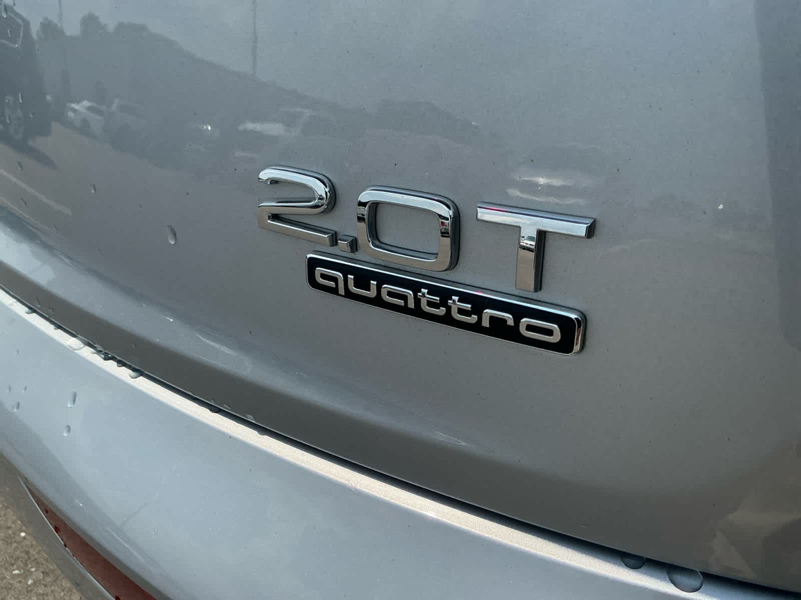Vehicle image 18 of 27