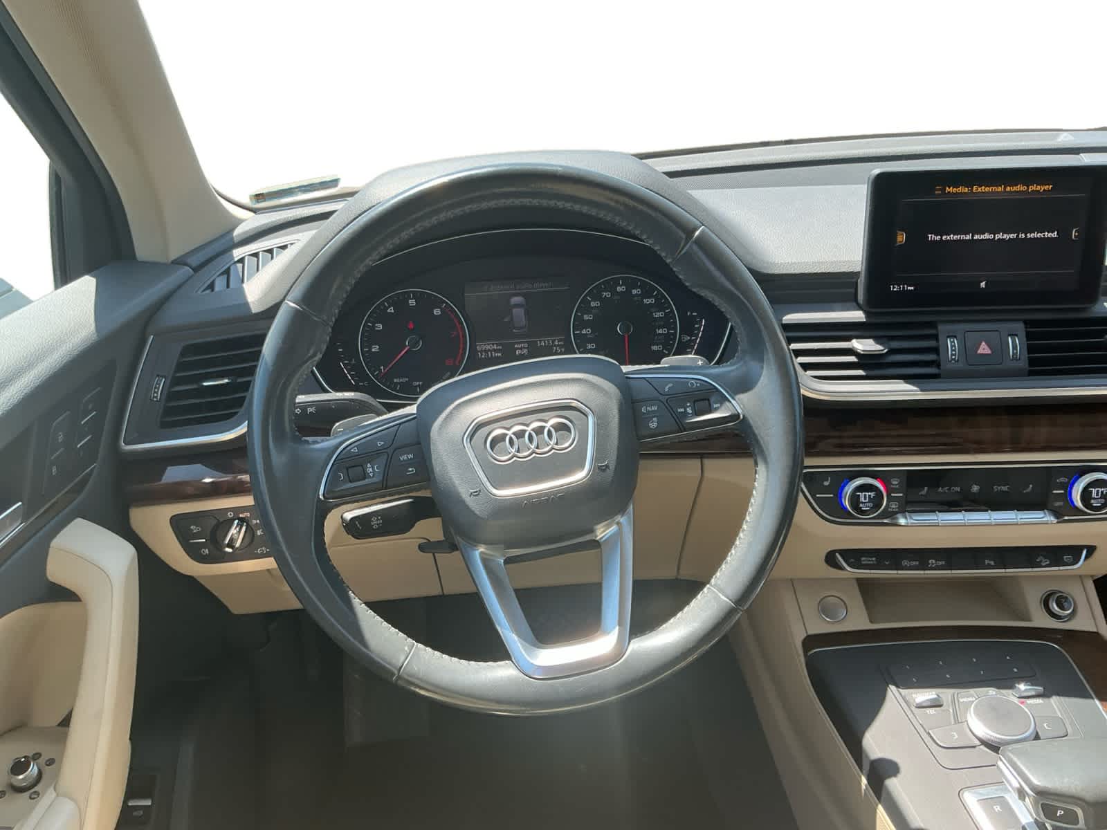 Vehicle image 13 of 27