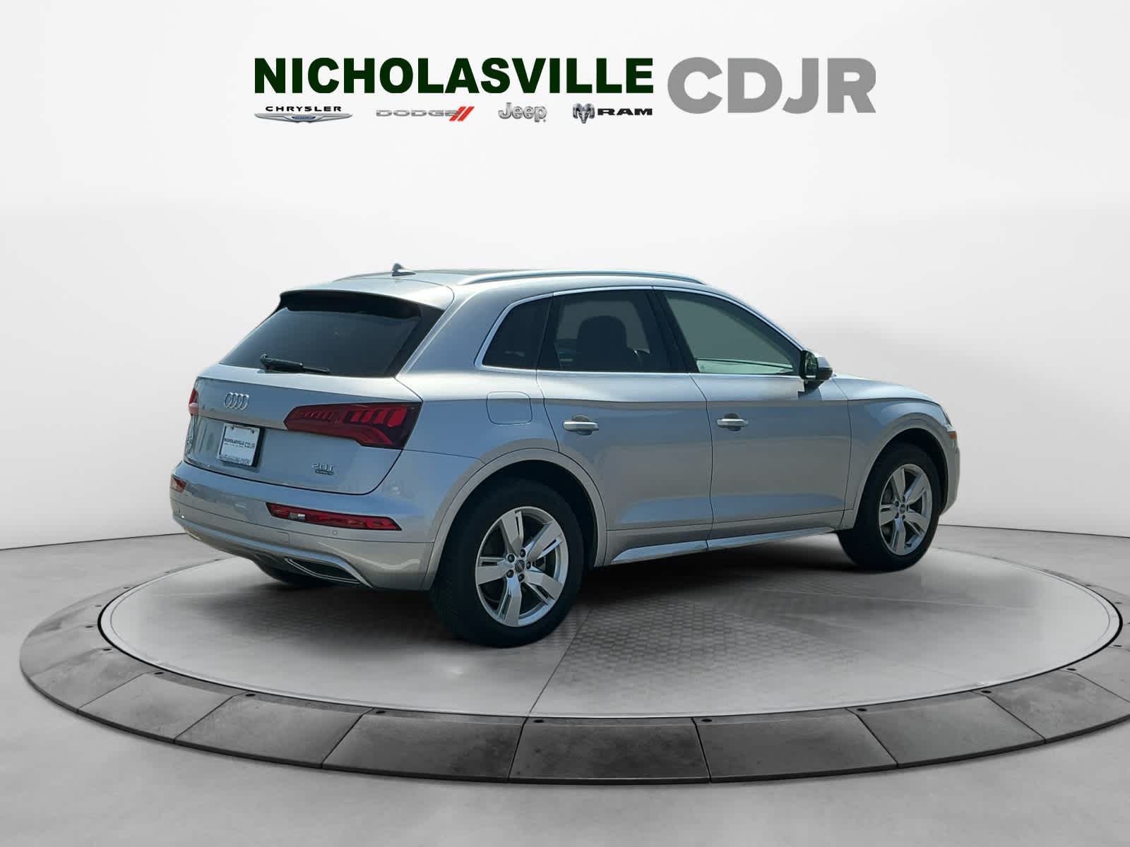 Vehicle image 5 of 27