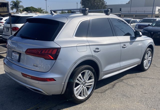 Vehicle image 5 of 26