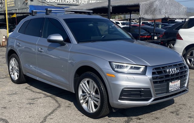 Vehicle image 4 of 26