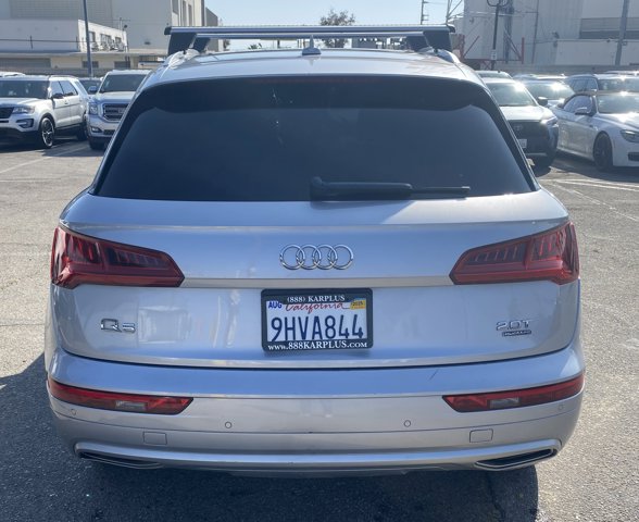 Vehicle image 6 of 26