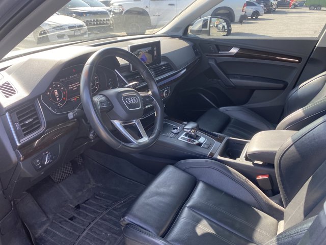 Vehicle image 11 of 26