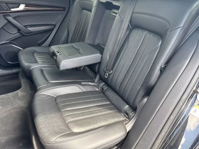 Vehicle image 16 of 43