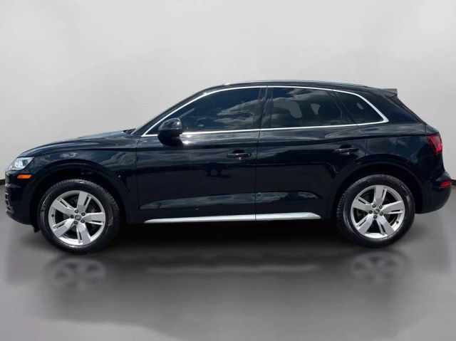 Vehicle image 10 of 43
