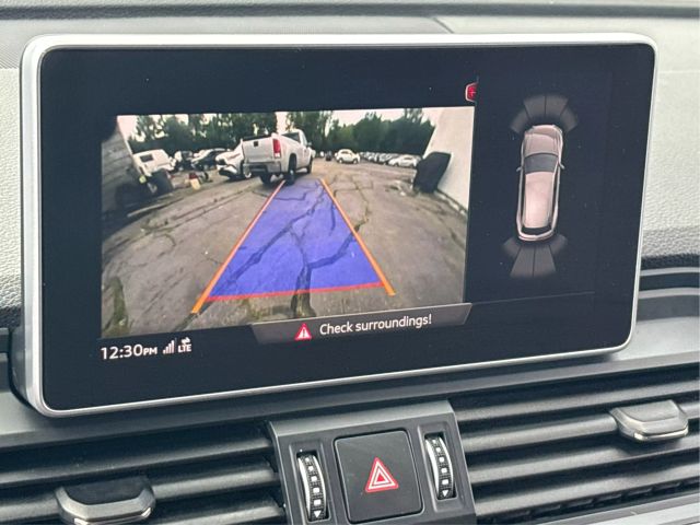 Vehicle image 22 of 43