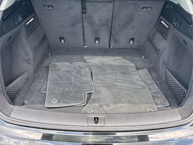 Vehicle image 14 of 43
