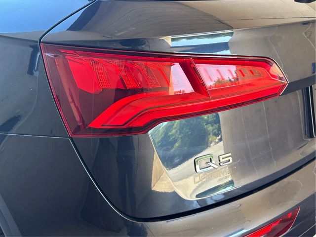 Vehicle image 41 of 47