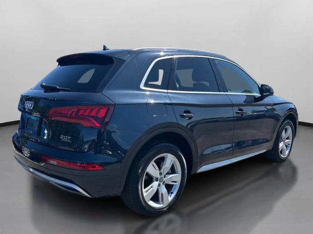 Vehicle image 6 of 47