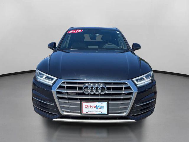Vehicle image 3 of 47
