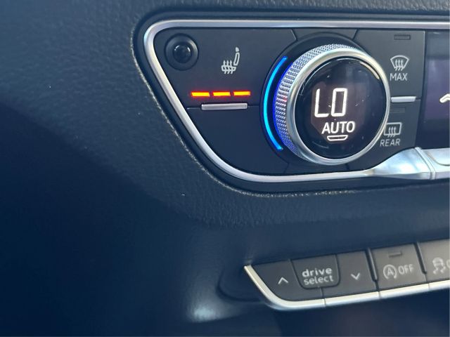 Vehicle image 29 of 47
