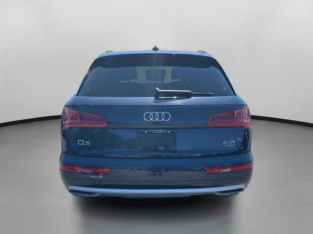 Vehicle image 7 of 47