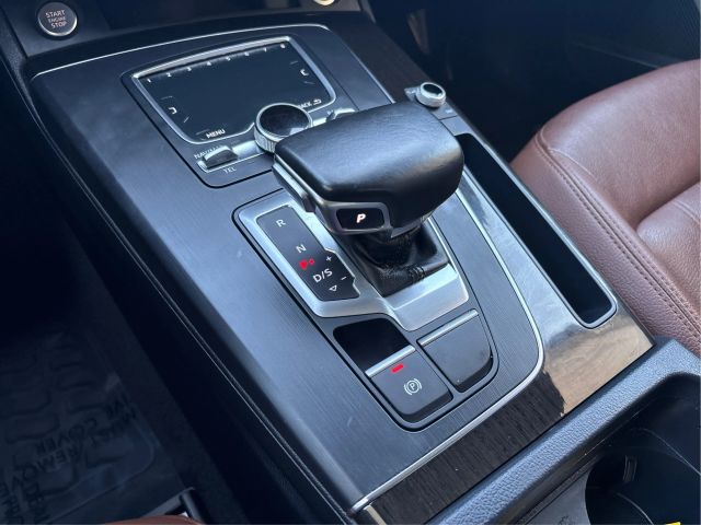Vehicle image 27 of 47