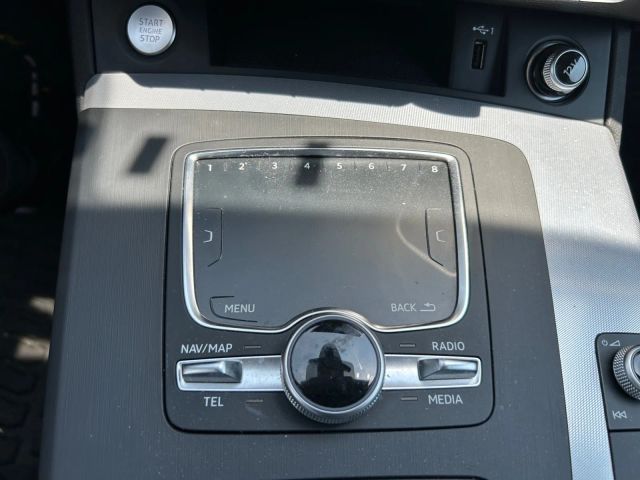 Vehicle image 22 of 23