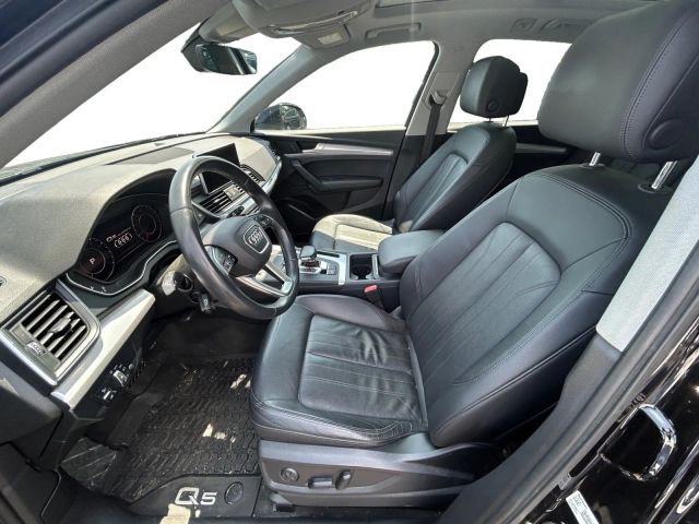 Vehicle image 14 of 23