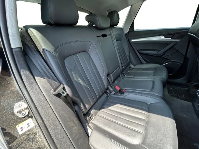Vehicle image 12 of 23