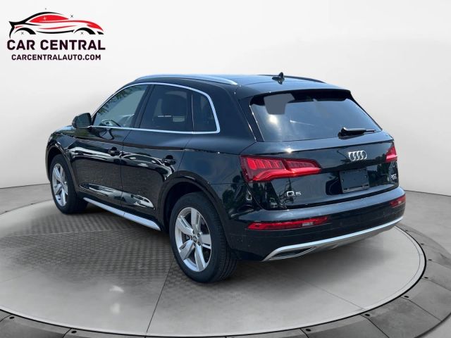 Vehicle image 7 of 23