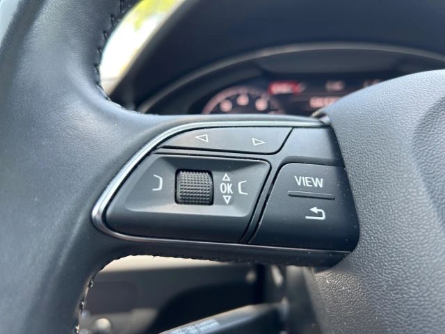 Vehicle image 20 of 23