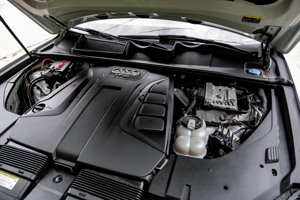 Vehicle image 50 of 61
