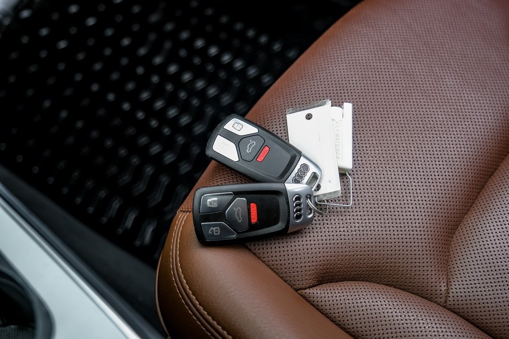 Vehicle image 61 of 61