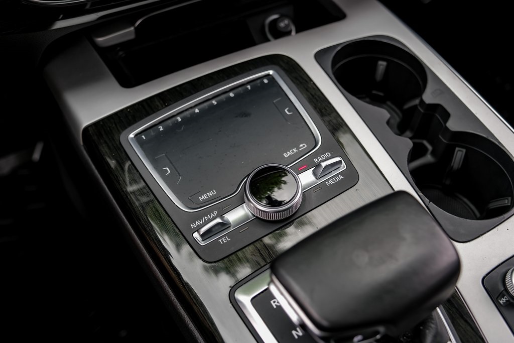 Vehicle image 30 of 61