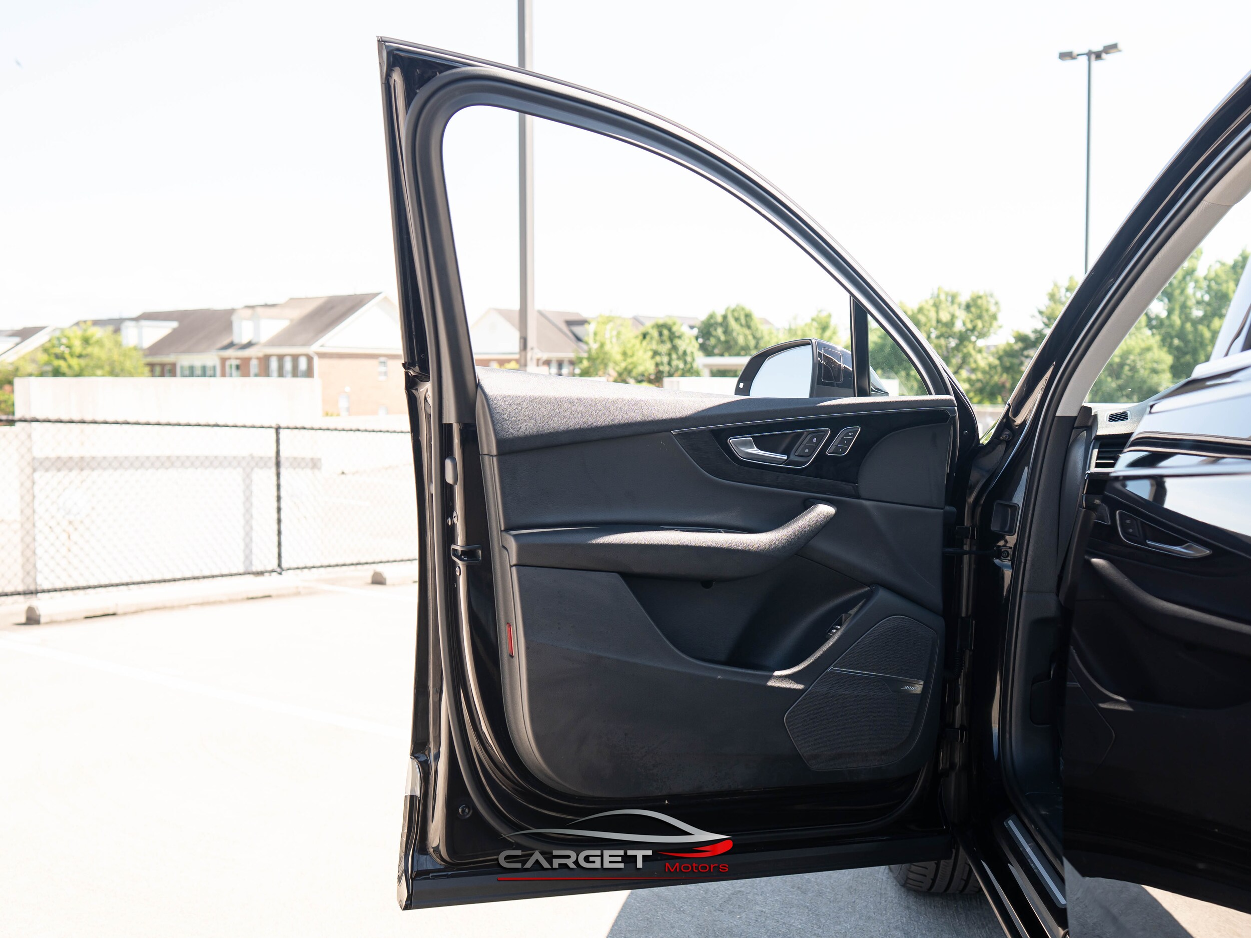 Vehicle image 45 of 57