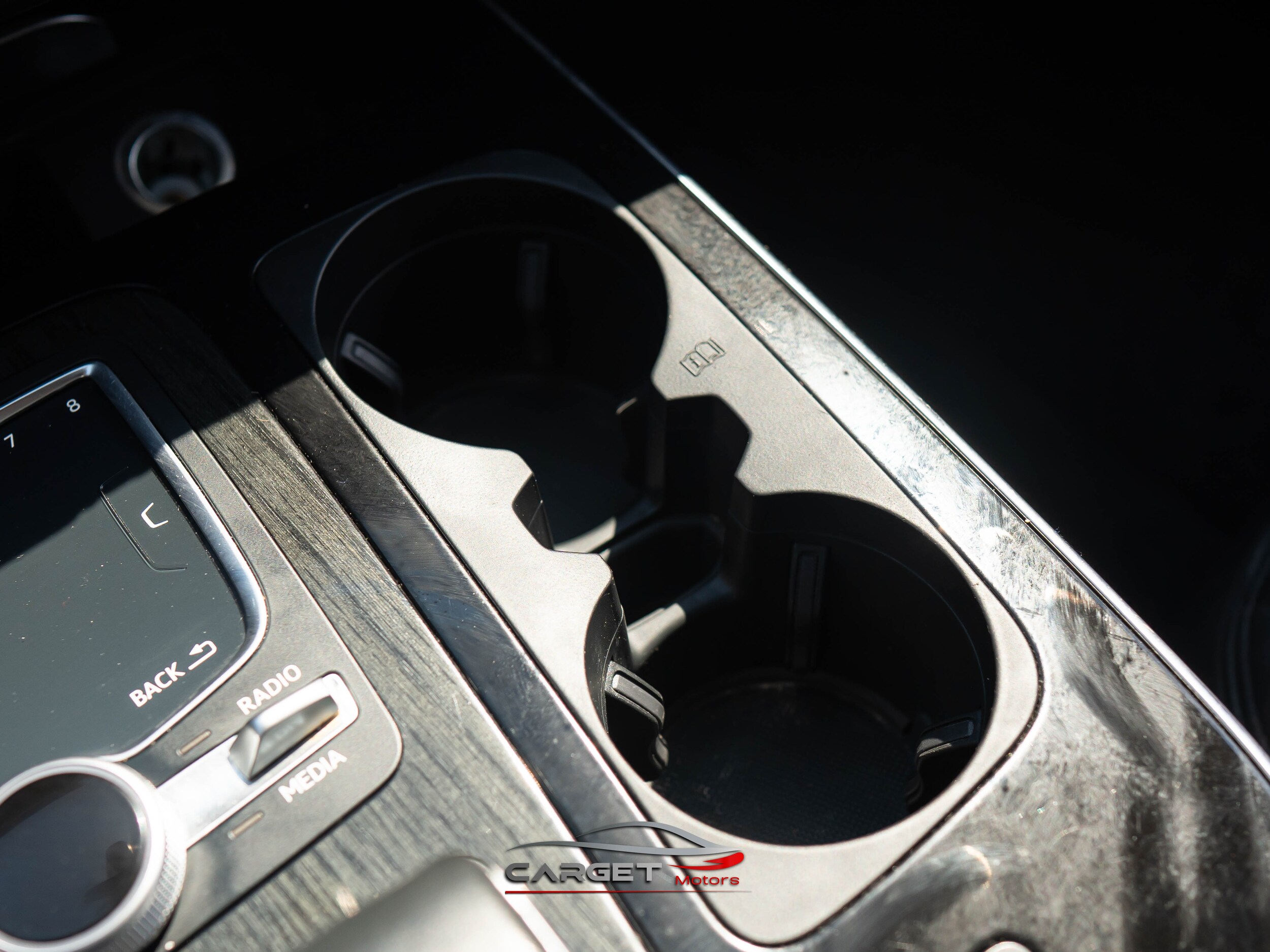 Vehicle image 38 of 57