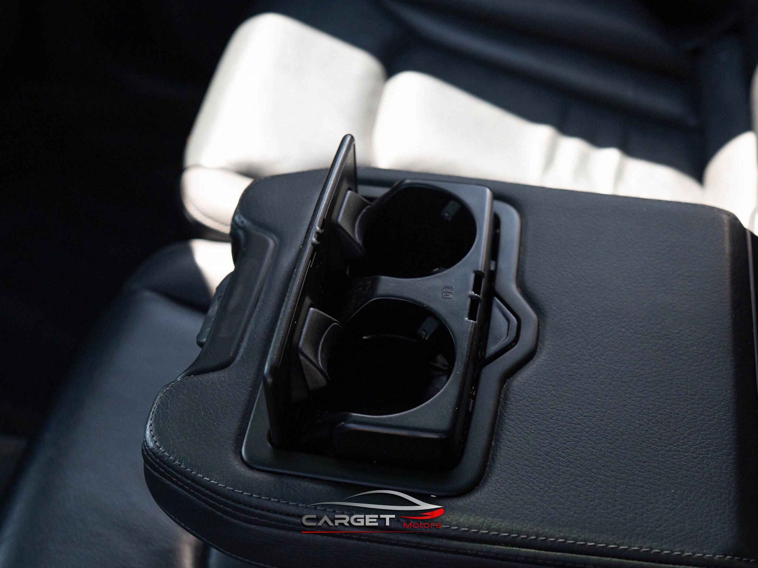 Vehicle image 23 of 57