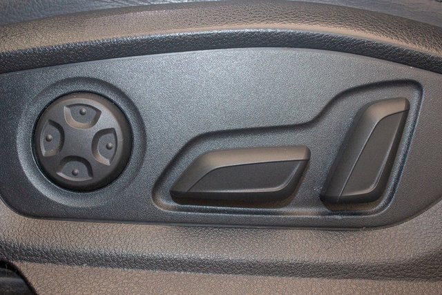 Vehicle image 35 of 36