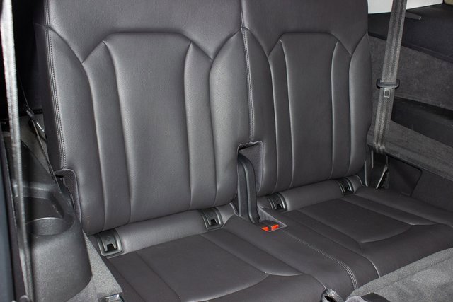 Vehicle image 11 of 36