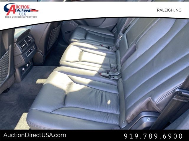 Vehicle image 19 of 36
