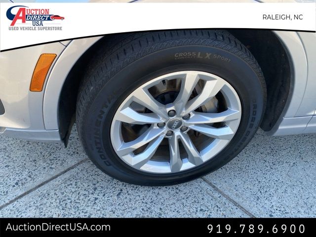 Vehicle image 14 of 36