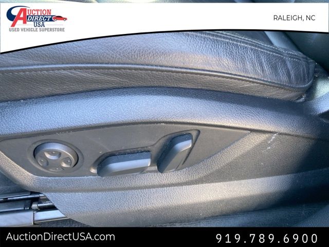 Vehicle image 24 of 36
